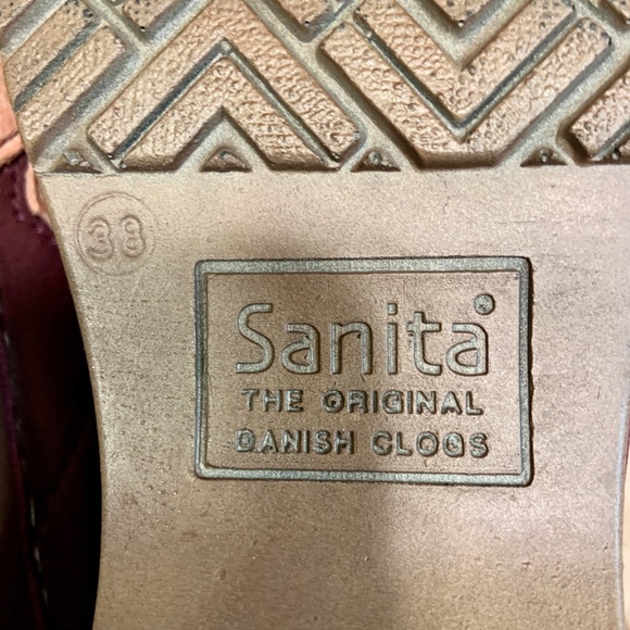 Sanita Leather Flower Clogs - Picture 7 of 9